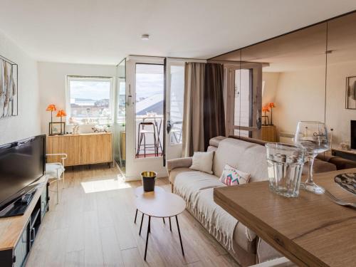 Studio Les Marinas-17 by Interhome