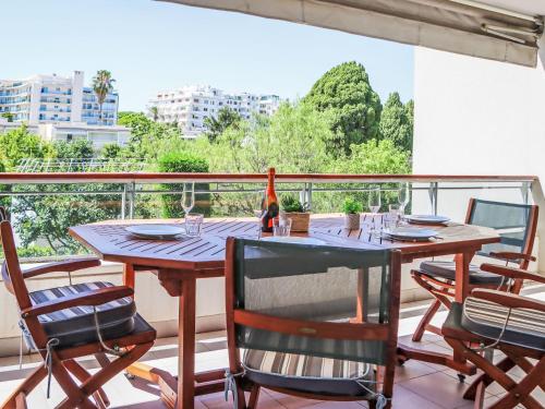 Apartment Cristal Croisette-5 by Interhome