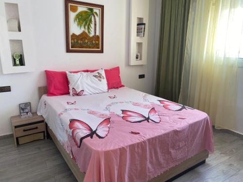 Una cama o camas en una habitación de bel duplex a azla