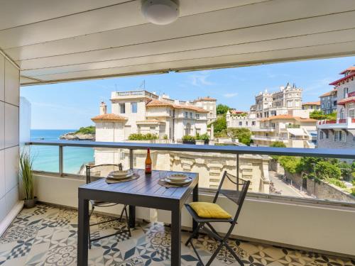 Studio Sofitel-Miramar-2 by Interhome
