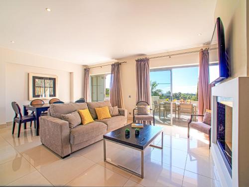 Apartment Pine Hills Jade by Interhome