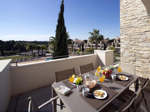 Apartment Pine Hills Jade by Interhome