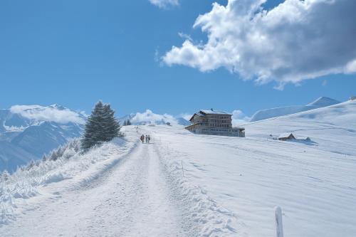 Το Le Refuge Chez La Tante - Mont d'Arbois, accès en télécabine avant 16h30 τον χειμώνα