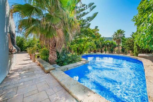 Villa Son Fe Vilaire by SealandVillas