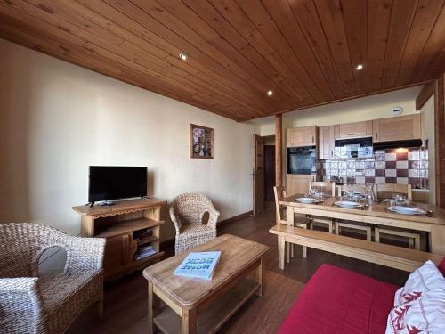 Appartement 6 pers. à Montgenèvre avec Parking - FR-1-330D-143