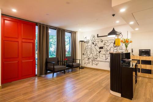 Dapur atau dapur kecil di Townhouse 013 New Friends Colony