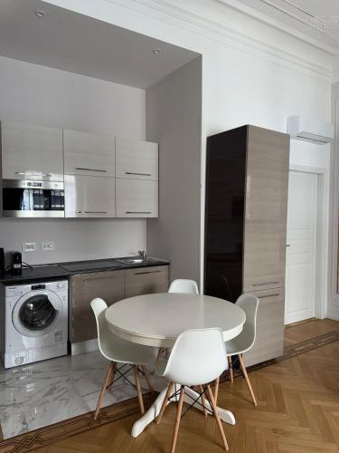 MIHOUSE Res MILAN