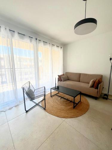 Magnifique appartement au dessus des halles de Hyeres, coeur de ville