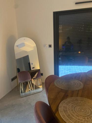 Belle villa avec piscine dans un quartier calme