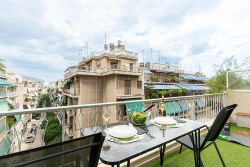 Pame Rentals - Classic Athenian Home in Koukaki