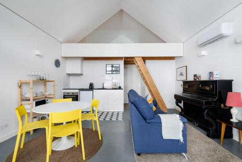 Cool Alegria Loft Mezzanine Retreat