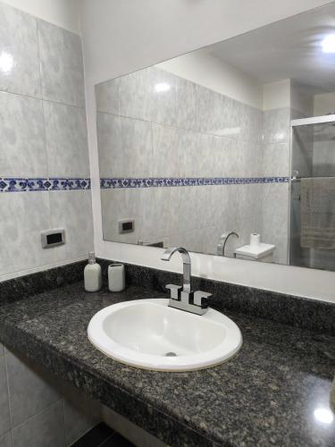 Ένα μπάνιο στο Departamento en Mérida