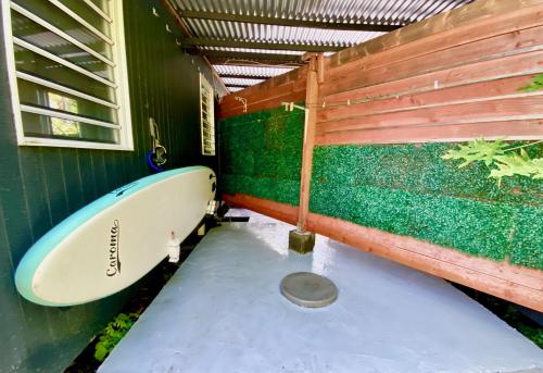 Foto dalla galleria di Tiny house under a tree by Vaiava beach a Punaauia