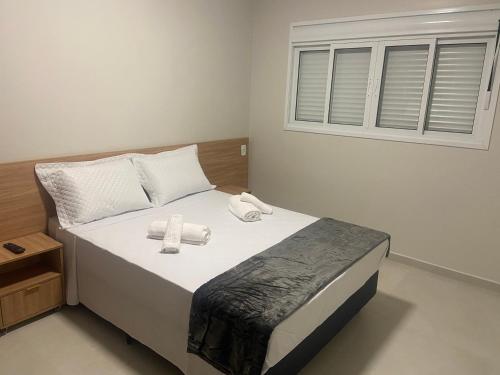 Katil atau katil-katil dalam bilik di Joris Hotel