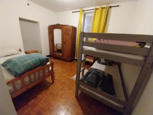 Postel nebo postele na pokoji v ubytování Appartement de 3 Chambres à Martigny-les-Bains