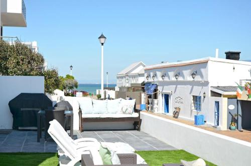 Γενική θέα στη θάλασσα ή θέα στη θάλασσα από  αυτό το διαμέρισμα