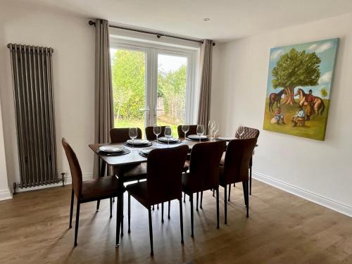 Fotografie z fotogalerie ubytování Olive Tree Brighton-Bright & Spacious 4 bedroom home with Garden & Free parking v destinaci Brighton & Hove