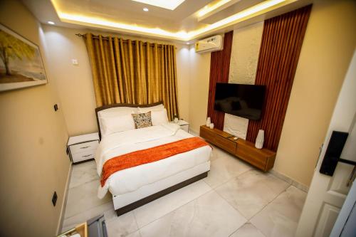 Fotografie z fotogalerie ubytování Royal Luxe 2BR with smart lock, Fast WiFi & secure parking in Oyarifa, Accra v destinaci Accra