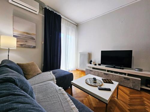 Lydia's Central Apartment