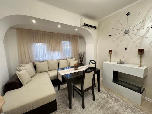 Χώρος καθιστικού στο Apartament Avangard