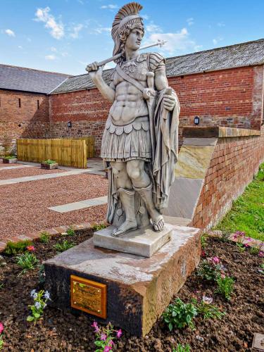 Gambar di galeri bagi Milecastle at Hadrians Wall di Irthington
