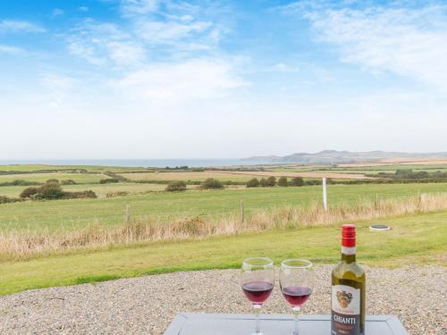 Ποτά στο 1 Bed in St Davids 62569