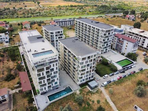 an aerial view of a city with tall buildings at Apartament Lara mamaia in Mamaia Sat/Năvodari