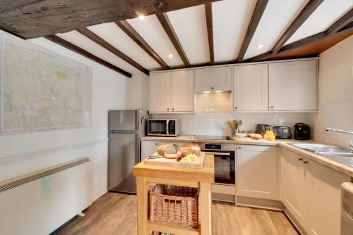 Dapur atau dapur kecil di Plantation Barn