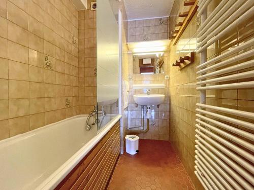 Appartement 6 pers aux Menuires - Quartier Brelin - Balcon sud, ski au pied, accès 3 Vallées - FR-1-452-207