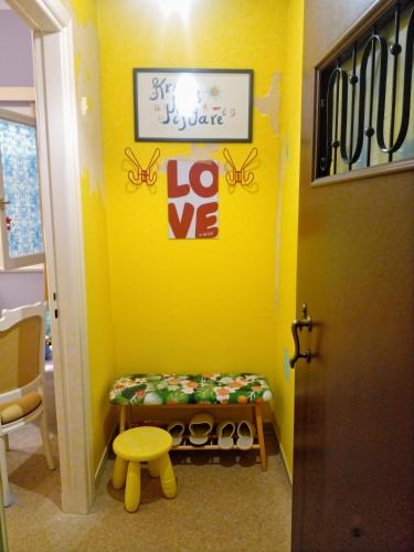 Creative & Colourful! 55sqm Apartment in Kypseli!