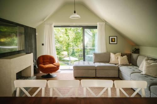Foto dalla galleria di Blenheim Grove | Lux Spa & Sauna Stay, Woodstock a Woodstock