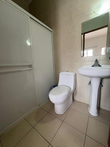 Koupelna v ubytování Bugambilias Hotel Hacienda
