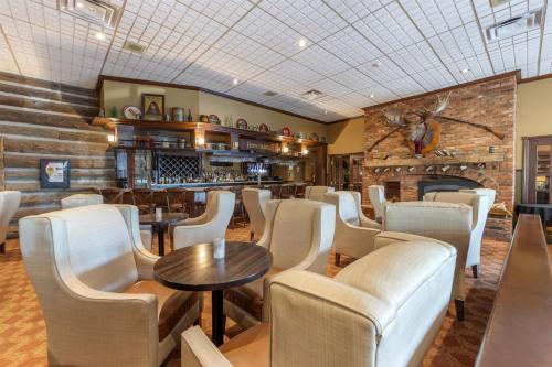 Χώρος καθιστικού στο Best Western Parkway Inn & Conference Centre