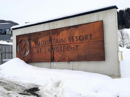 a sign that reads mountain resort st lambertrett at Pabstin in Sankt Lambrecht