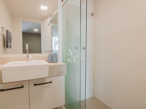 Bilik mandi di RioDowntown Hub by RNC Flats