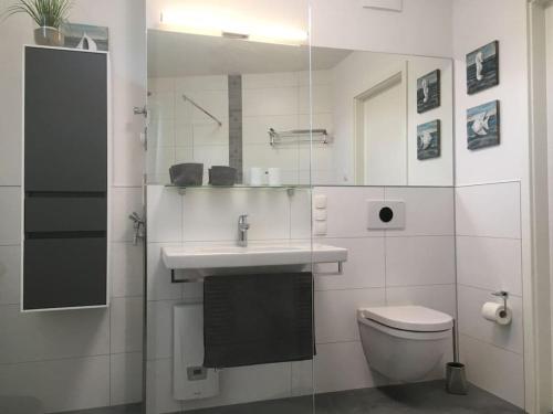 Bilik mandi di Holiday apartment STRELASUNDBLICK