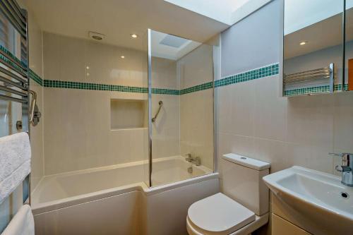 Et badeværelse på Marys Cottage