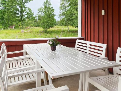 Φωτογραφία από το άλμπουμ του 8 person holiday home in VIRESTAD-By Traum σε Virestad