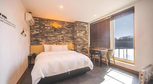 Katil atau katil-katil dalam bilik di B&F Hotel