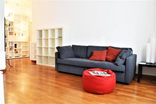 HomeLovers Two room Porta Venezia MM1