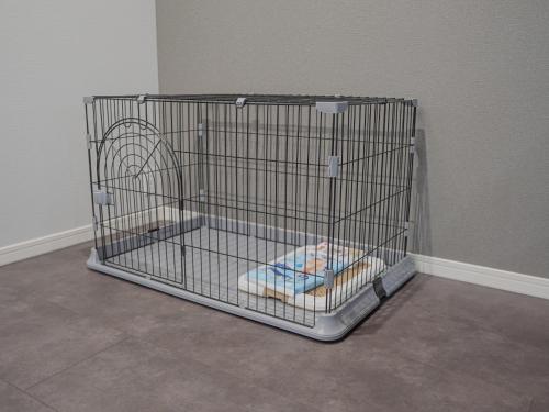 a cage sitting in a corner of a room at Kotonoyado Chizu - Vacation STAY 23155v in Kotohira