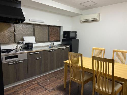 Кухня или мини-кухня в Iyashiyado Kagura - Vacation STAY 74256v
