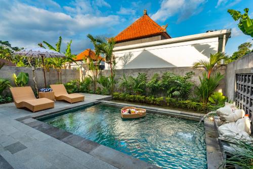 Kolam renang di atau dekat dengan Jatining Ubud Villa & Spa