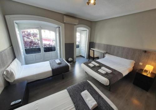 Plaza Dort Rooms I