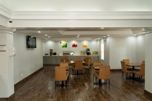 Restaurace v ubytování Quality Inn Rome South