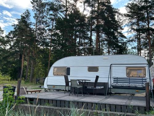 Un paisaje natural cerca del camping