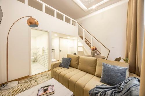 DeLuxe Charming Downtown Suites in Dob St'