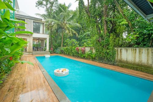 Bazén v ubytování Casa Del Mar 4-BHK Villa with Pool, Bars, TV Lounge, Gazebo & Terraces nebo v jeho okolí