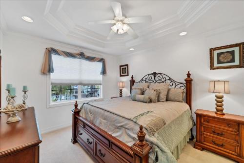 Postel nebo postele na pokoji v ubytování GRH14455 - Charlotte Harbor Area - 3 Bed 2 Baths Condo