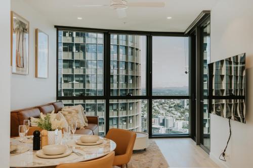 Χώρος καθιστικού στο Nooon Stay QW - Apartments Managed by The NOOON STAY